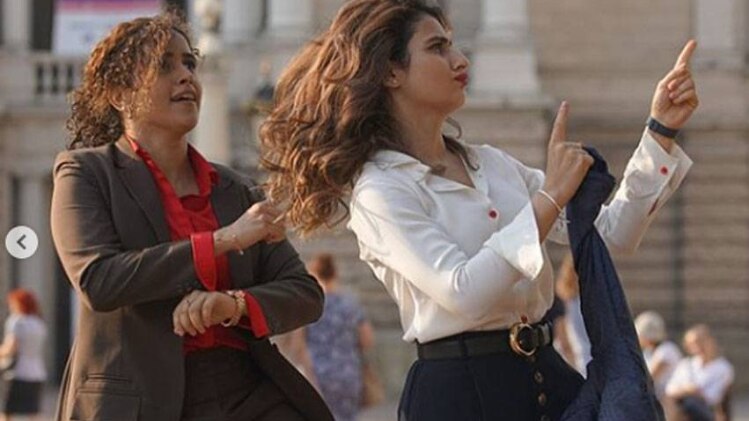 यूरोप की सड़कों पर दंगल गर्ल्स