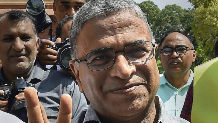 राज्यसभा उपसभापति चुनाव में चुने गए हरिवंश नारायण सिंह