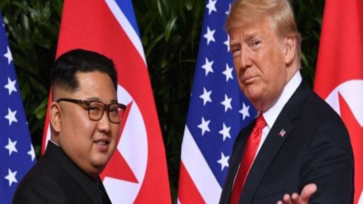 किंग जोंग उन और डोनाल्ड ट्रंप (फाइल फोटो)