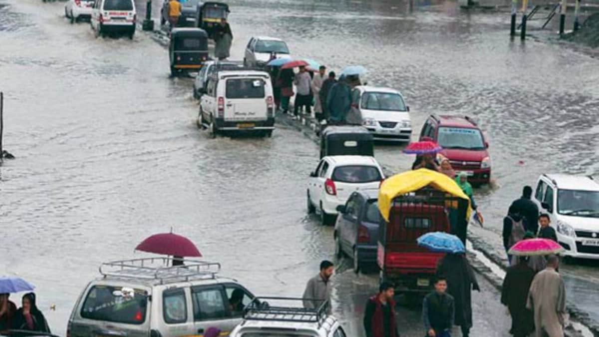 MP: 9 जिलों पर अगले 24 घंटे भारी, मौसम विभाग ने दी बारिश की चेतावनी -  weather department madhya pradesh heavy rain alert bhopal - AajTak