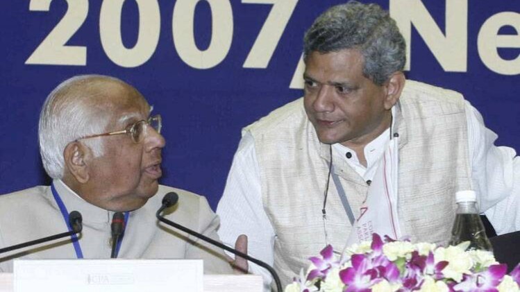 सीताराम येचुरी के साथ सोमनाथ चटर्जी (फाइल फोटो, India Today Group)