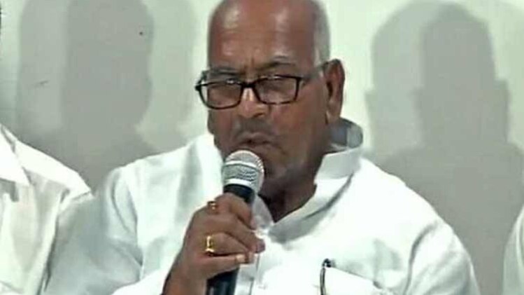 जदयू के प्रदेश अध्यक्ष वशिष्ठ नारायण सिंह 