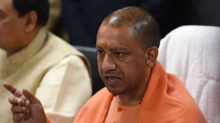 मदरसा में ध्वाजारोहण न होने पर योगी सरकार सख्त