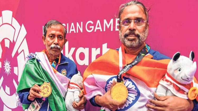 प्रणब बर्धन और शिवनाथ सरकार