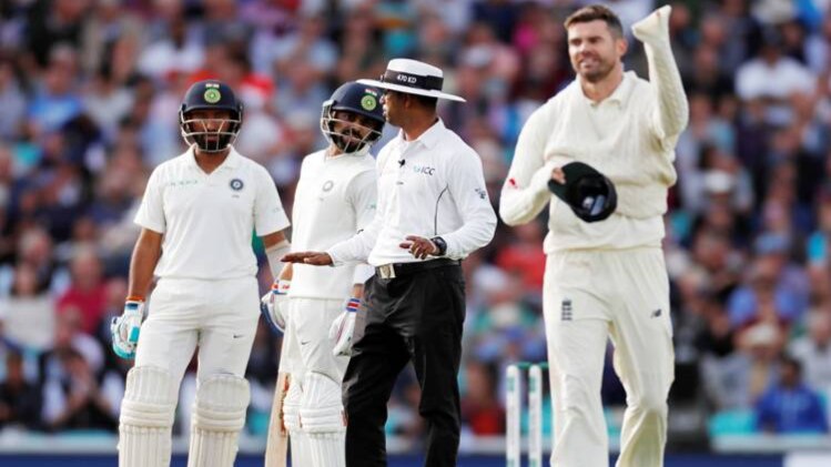 विराट कोहली और कुमार धर्मसेना से उलझते जेम्स एंडरसन