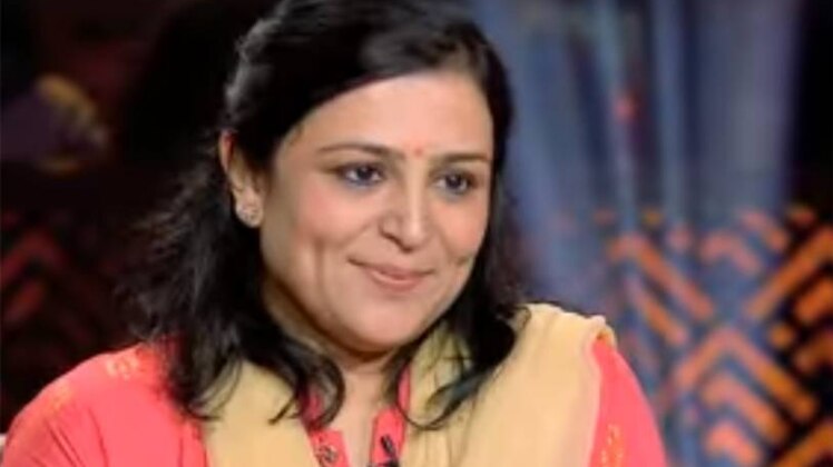  बिनीता जैन 