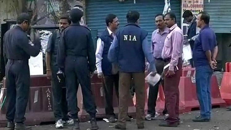 इन दो धमाकों में कई लोगों की मौत हो गई थी