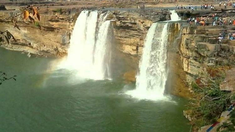 चित्रकोट झरना (फाइल फोटो)