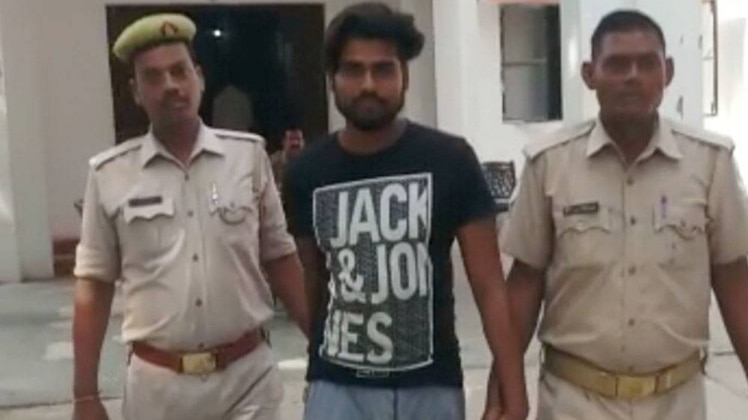 पुलिस ने आरोपी को गिरफ्तार कर जेल भेज दिया है