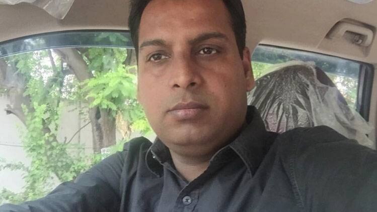 मृतक विवेक तिवारी (फाइल फोटो- Facebook/vivek.tiwari)