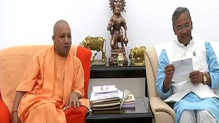 योगी के स्टॉक ऊपर, उत्तराखंड में रावत के नीचे