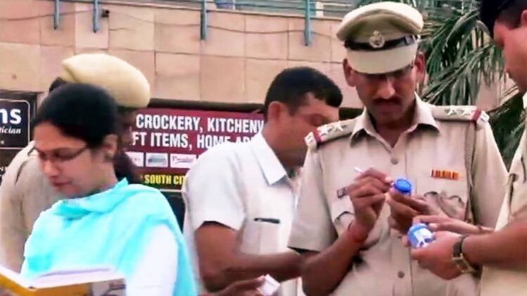 मौके पर पहुंची पुलिस