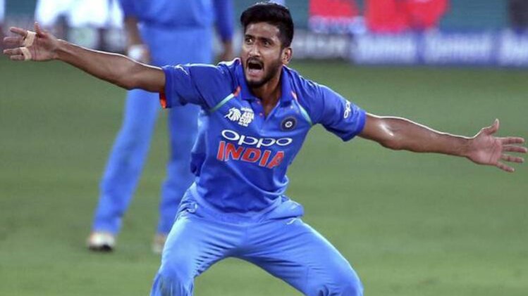 खलील अहमद (फोटो - AP)