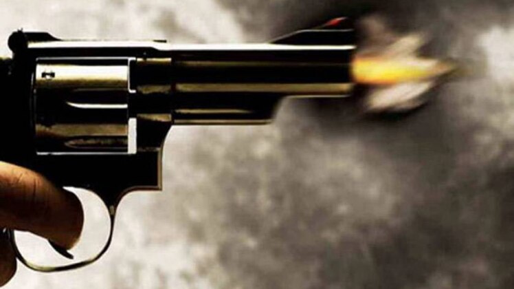 पुलिस आरोपियों की तलाश में जुट गई है