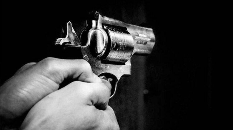 पुलिस आरोपी की तलाश में जुट गई है