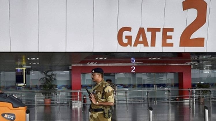 इंदिरा गांधी अंतरराष्ट्रीय हवाई अड्डा (फाइल फोटो: पीटीआई)