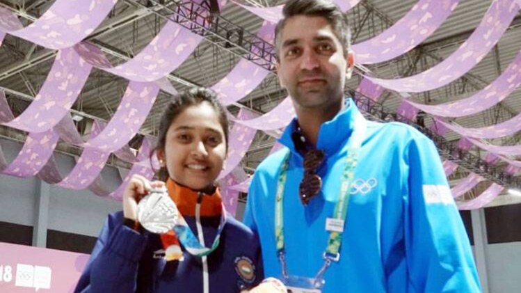 अभिनव बिंद्रा के साथ मेहुली (ट्विटर)