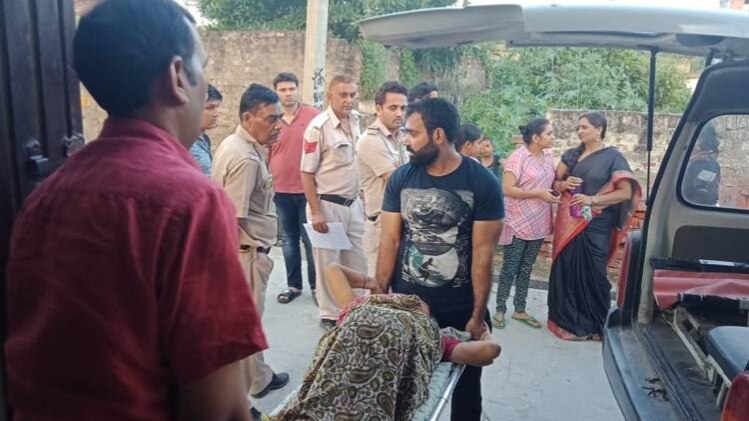 महिला आयोग ने महिला को बचाया