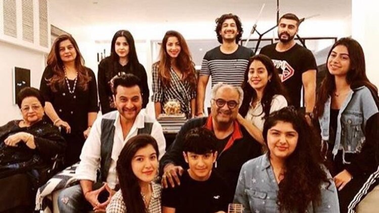 अर्जुन कपूर ने इसी तस्वीर को अपने अकाउंट से शेयर किया है