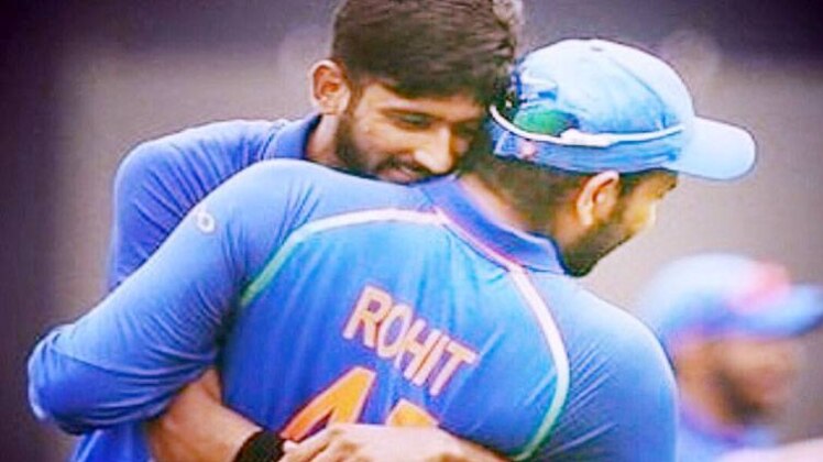 खलील-रोहित (ट्विटर)