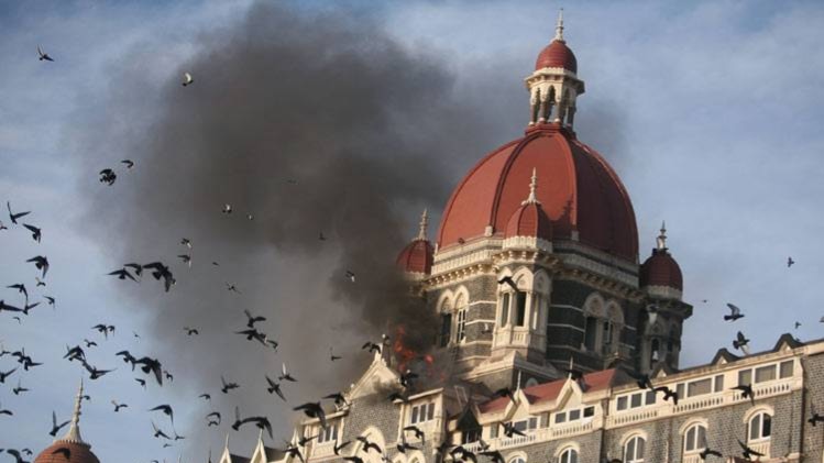 मुंबई हमले की आज दसवीं बरसी है. फोटो- रॉयटर्स