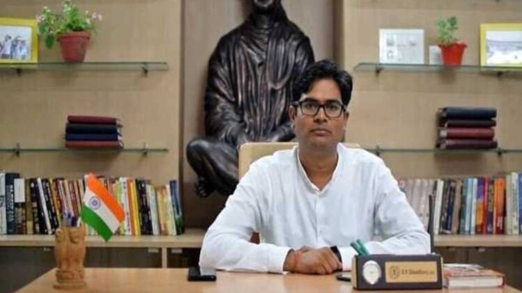 बीजेपी प्रत्याशी ओपी चौधरी (फोटो-Aajtak.in)