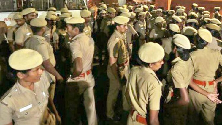 पटना पुलिस लाइन में उत्पात मचाने वाले पुलिसकर्मियों पर अधिकारी सख्त हैं (फाइल फोटो)