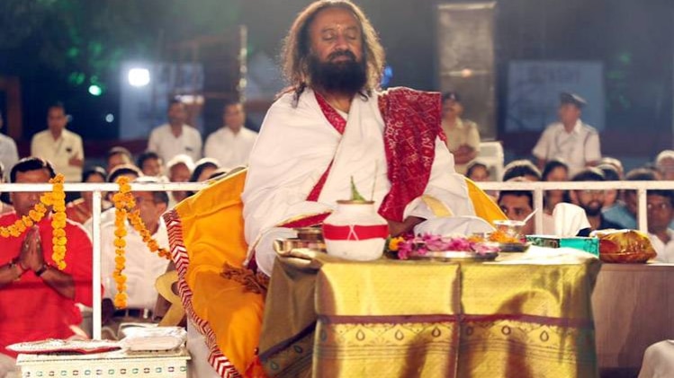 श्री श्री रविशंकर (फोटो-twitter)