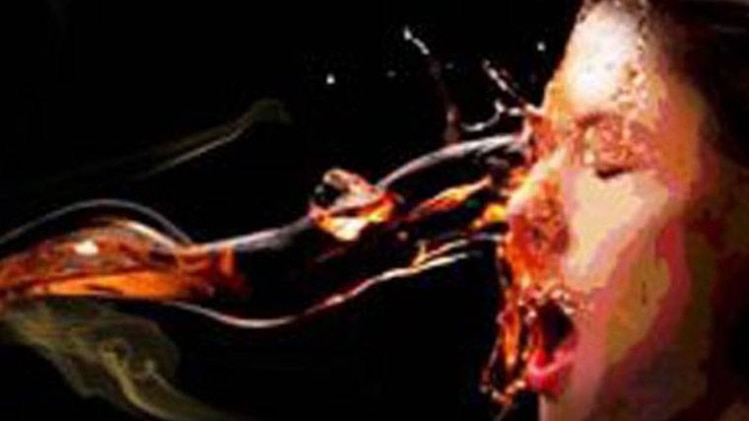 एसिड अटैक के 7 साल बाद बनीं बैंकर (प्रतीकात्मक तस्वीर)