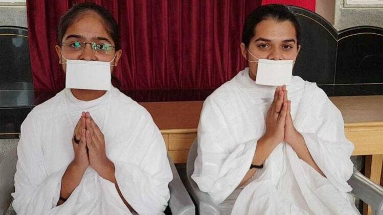 उपासना और आराधना (फोटो- गोपी घांघर)