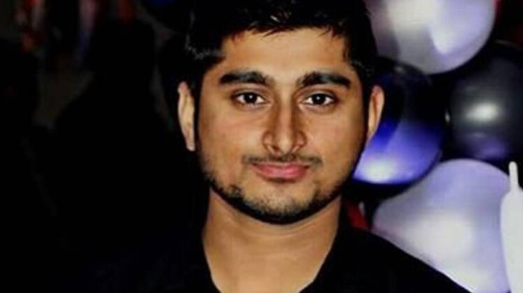 दीपक ठाकुर (ट्विटर)