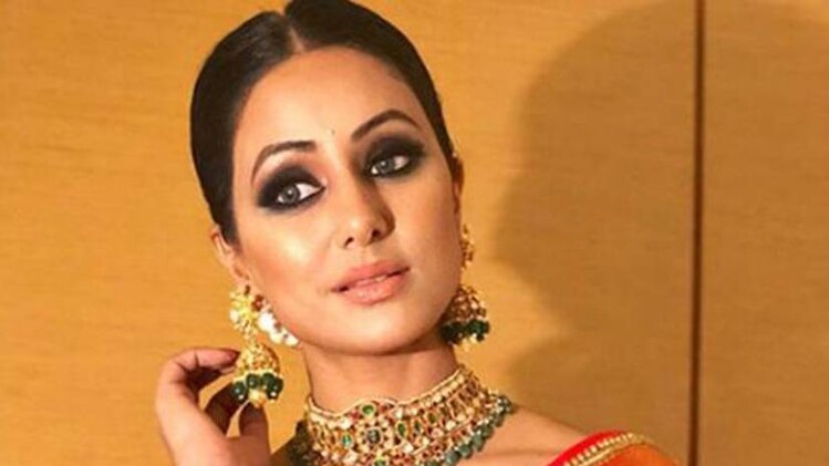 ह‍िना खान