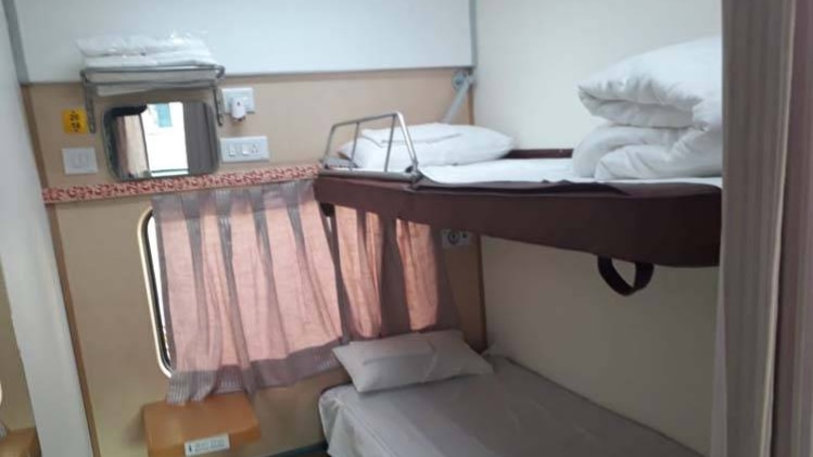 बुद्धिस्ट सर्किट स्पेशल ट्रेन (फोटो- संजीव कुमार ajtak.in)