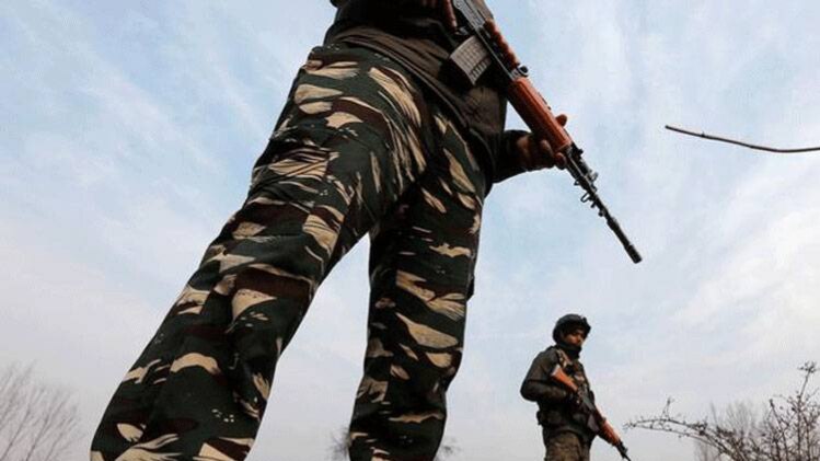 कश्मीर के अवंतीपोरा में शुक्रवार सुबह मुठभेड़ शुरू हो गई. फाइल फोटो- रायटर्स