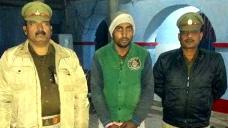 पुल‍िस ग‍िरफ्त में प्रशांत नट (Photo:aajtak)