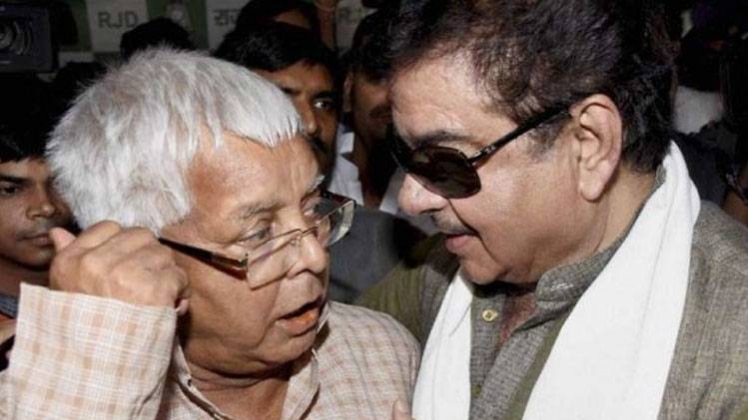 लालू यादव और शत्रुघ्न सिन्हा (फोटो- PTI)