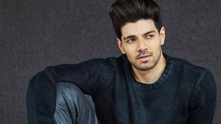 सूरज पंचोली