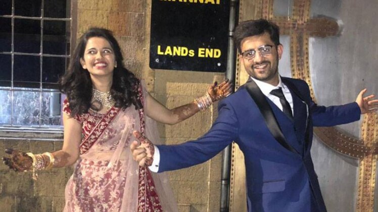 मन्नत के आगे फोटोशूट कराने वाला न्यूली वेड कपल 