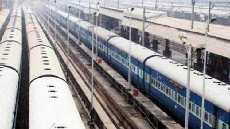 रेलवे (Photo:aajtak)