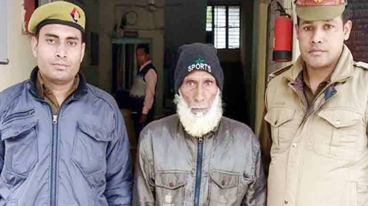 60 वर्षीय बुजुर्ग को रेप के आरोप में गिरफ्तार कर लिया गया है. 