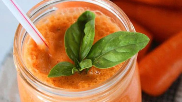 Benefits of Carrot Juice (गाजर जूस के फायदे)