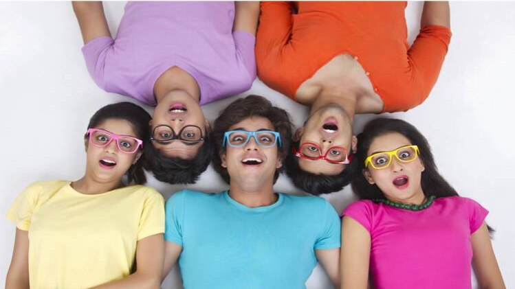 सही दोस्त बताएंगे सही राह (तस्वीर: HDFC)