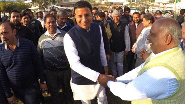 कांग्रेस नेता रणदीप सुरजेवाला (File)