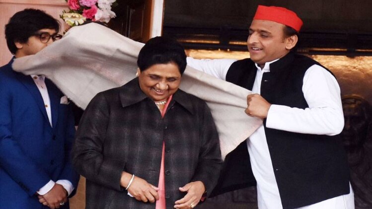 मायावती और अखिलेश यादव (फोटो-नीरज कुमार)