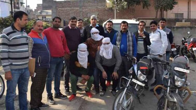 पुलिस ने 3 आरोपियों को किया गिरफ्तार (फोटो-हिमांशु) 