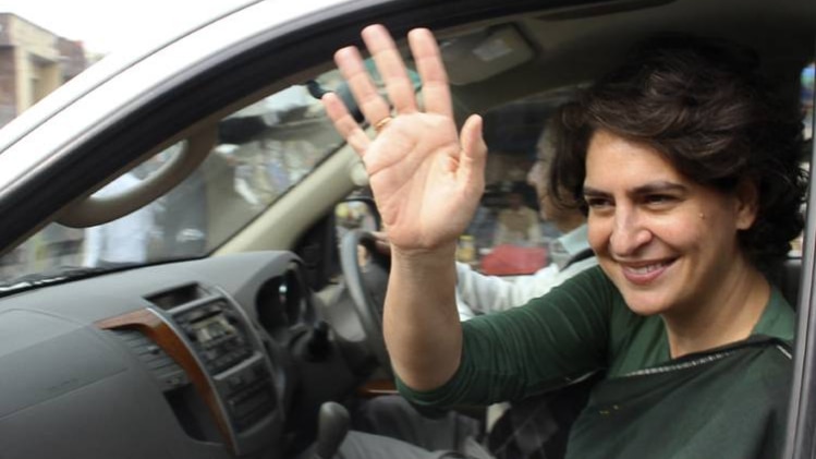 प्रियंका गांधी के राजनीति में उतरने से सियासी हलचल 