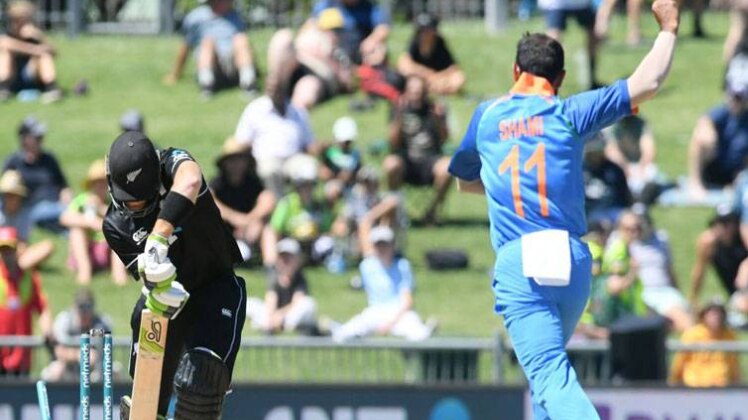 Mohammed Shami fastest indian to claim 100 wickets in one day internationals