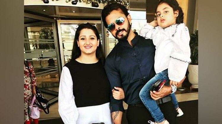 श्रीसंत अपनी पत्नी-बच्चों के साथ (इंस्टाग्राम)