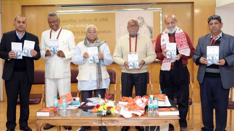 पिछले चार दिनों से साहित्योत्सव में कई आयोजन हुए हैं.