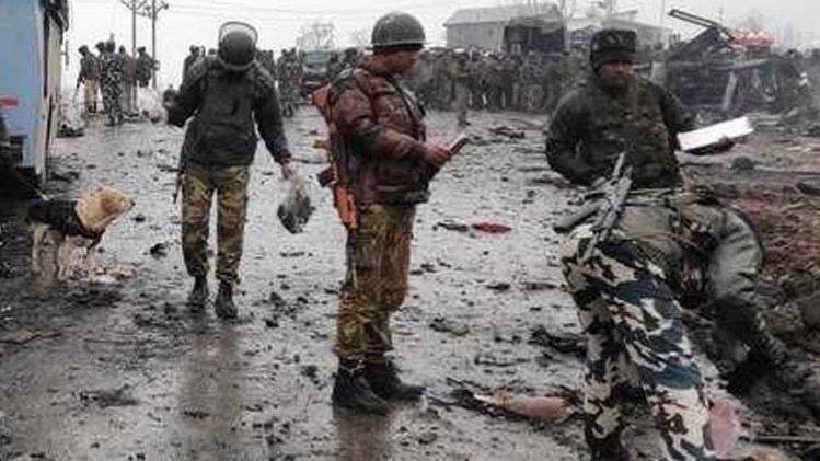पुलवामा में आतंकी हमला